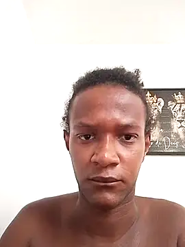 Snapshot of jgehghsAz09 chatting on 10-14-25, 03:13 jgehghsAz09 online show from 10-14-25, 03:13