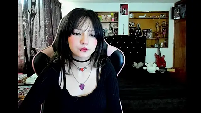 Maki Zein  online show from 02-20-26, 09:59