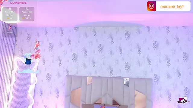 Snapshot of MARIANA_TAY1 chatting on 12-19-25, 03:35 MARIANA TAY1 online show from 12-19-25, 03:35