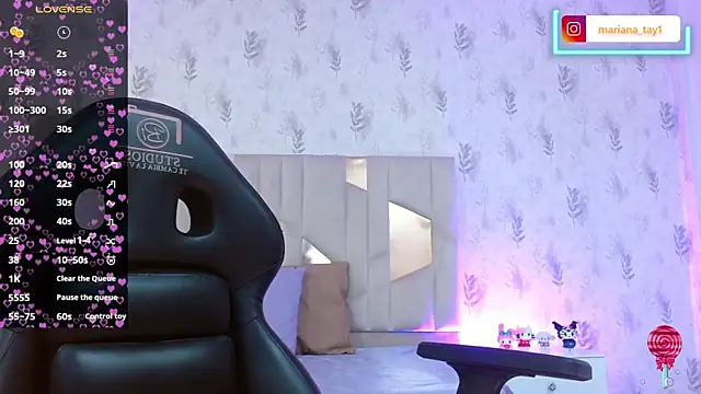 Snapshot of MARIANA_TAY1 chatting on 01-14-26, 03:23 MARIANA TAY1 online show from 01-14-26, 03:23