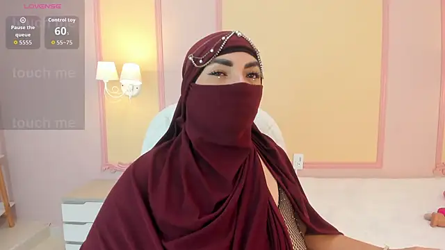 Snapshot of _naylaa_ chatting on 05-10-26, 03:23 naylaa online show from 05-10-26, 03:23