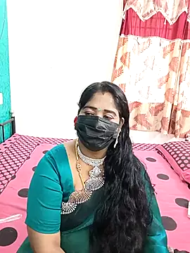 tamil-aunt online show from 11-11-25, 03:39