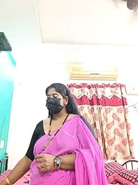 tamil-aunt online show from 11-24-25, 03:45