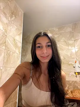 Snapshot of _Cleopatraaa_ chatting on 10-13-25, 09:15 Cleopatraaa online show from 10-13-25, 09:15