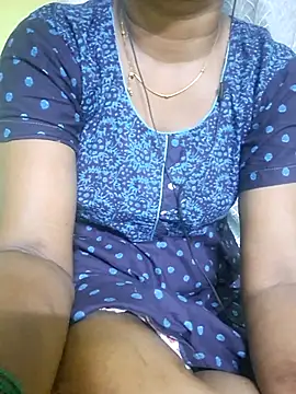 Snapshot of tamil_kanaka chatting on 05-27-26, 11:29 tamil kanaka online show from 05-27-26, 11:29