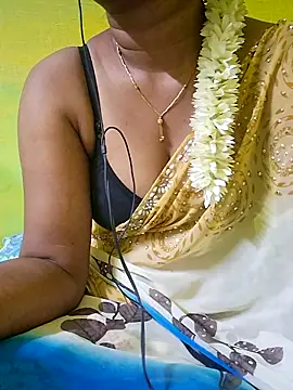 Snapshot of tamil_kanaka chatting on 06-29-26, 04:41 tamil kanaka online show from 06-29-26, 04:41