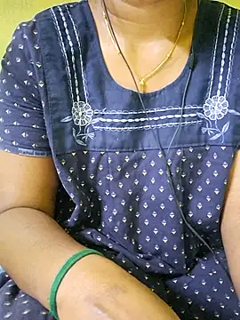 Snapshot of tamil_kanaka chatting on 07-14-26, 03:11 tamil kanaka online show from 07-14-26, 03:11