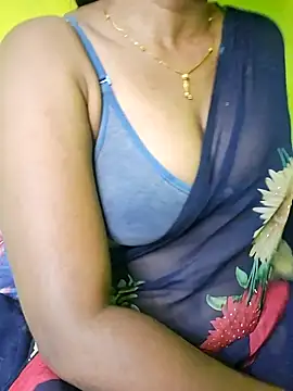 Snapshot of tamil_kanaka chatting on 07-17-26, 06:02 tamil kanaka online show from 07-17-26, 06:02