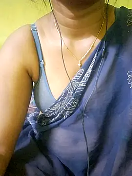 Snapshot of tamil_kanaka chatting on 07-18-26, 09:24 tamil kanaka online show from 07-18-26, 09:24