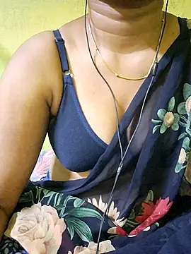 Snapshot of tamil_kanaka chatting on 07-31-26, 04:28 tamil kanaka online show from 07-31-26, 04:28