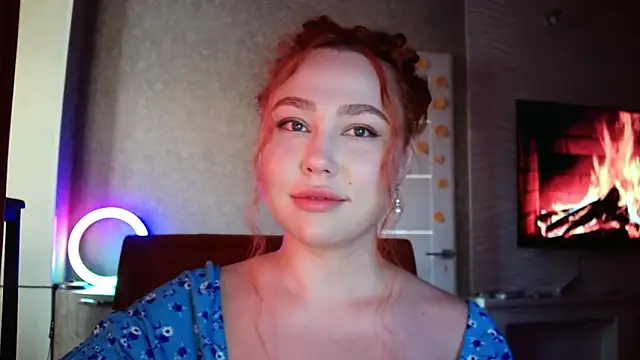 Snapshot of LolaMint_ chatting on 11-12-25, 11:32 LolaMint online show from 11-12-25, 11:32