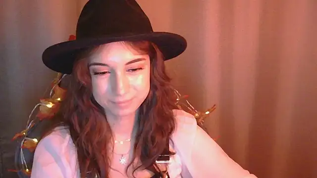 Snapshot of VeraLush chatting on 11-04-25, 01:54 VeraLush online show from 11-04-25, 01:54