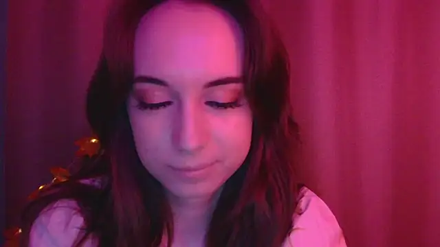 Snapshot of VeraLush chatting on 11-08-25, 01:33 VeraLush online show from 11-08-25, 01:33