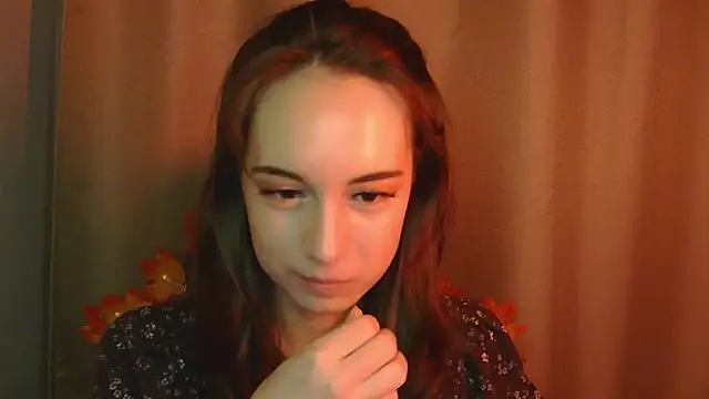 Snapshot of VeraLush chatting on 11-12-25, 01:44 VeraLush online show from 11-12-25, 01:44