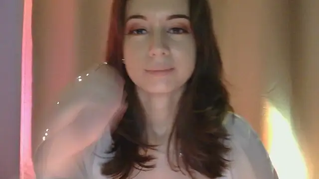 Snapshot of VeraLush chatting on 11-19-25, 12:38 VeraLush online show from 11-19-25, 12:38