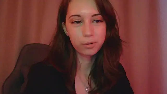 Snapshot of VeraLush chatting on 11-26-25, 12:17 VeraLush online show from 11-26-25, 12:17