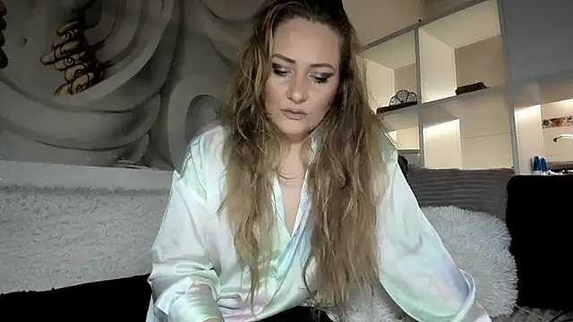 88  callmemadam  88 online show from 10-19-25, 09:48