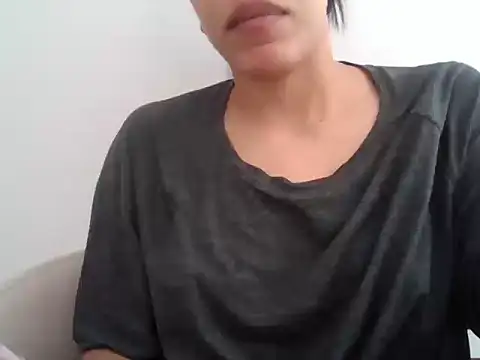 Snapshot of rositaaaa12 chatting on 04-02-26, 04:48 rositaaaa12 online show from 04-02-26, 04:48