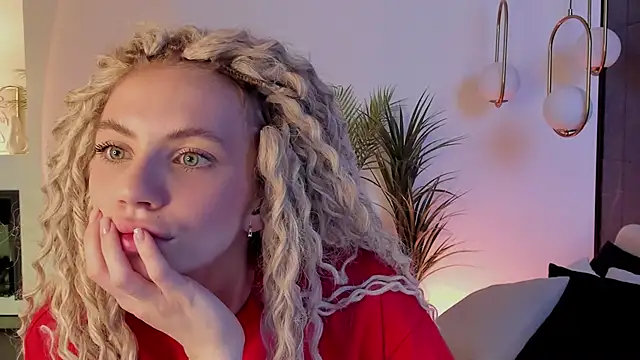 mia silkk online show from 10-24-25, 05:59