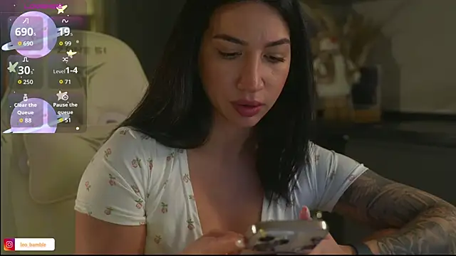 LeoBamble online show from 11-24-25, 05:12