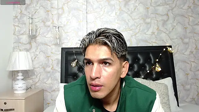 MathiasTaylorr online show from 10-24-25, 03:36