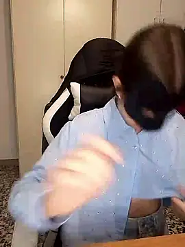  aliceewonder  online show from 01-18-26, 05:06