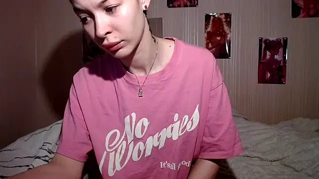 Snapshot of Daphne_Darkthorn chatting on 04-10-26, 08:30 Daphne Darkthorn online show from 04-10-26, 08:30