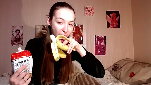 Snapshot of Daphne_Darkthorn chatting on 04-13-26, 07:52 Daphne Darkthorn online show from 04-13-26, 07:52