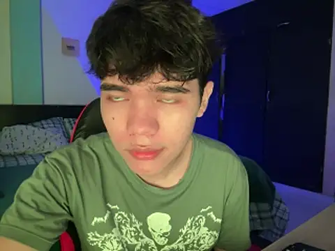 Im Camii online show from 04-17-26, 04:43