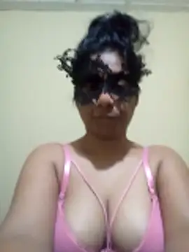 Expose Queen online show from 12-01-25, 05:18