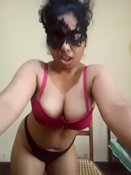 Snapshot of Expose_Queen chatting on 02-04-26, 05:24 Expose Queen online show from 02-04-26, 05:24