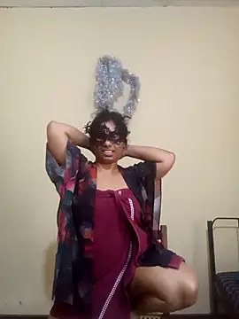 Snapshot of Expose_Queen chatting on 02-20-26, 07:43 Expose Queen online show from 02-20-26, 07:43