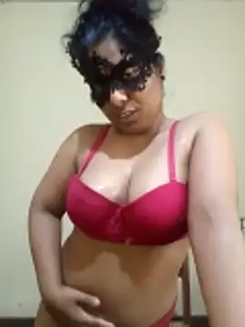 Snapshot of Expose_Queen chatting on 02-25-26, 11:20 Expose Queen online show from 02-25-26, 11:20