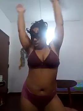 Snapshot of Expose_Queen chatting on 04-17-26, 08:01 Expose Queen online show from 04-17-26, 08:01