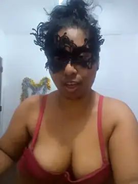 Snapshot of Expose_Queen chatting on 05-26-26, 05:53 Expose Queen online show from 05-26-26, 05:53