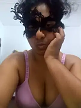 Snapshot of Expose_Queen chatting on 06-04-26, 06:14 Expose Queen online show from 06-04-26, 06:14