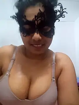 Snapshot of Expose_Queen chatting on 07-07-26, 06:23 Expose Queen online show from 07-07-26, 06:23