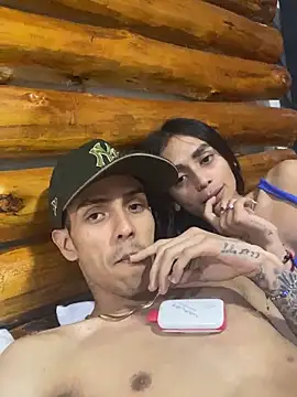 DerryAndIzzy online show from 01-06-26, 05:22