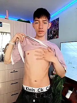 heyy noah11 online show from 10-29-25, 09:49