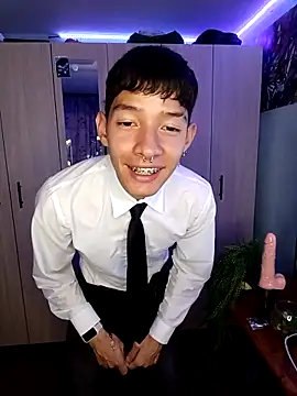 heyy noah11 online show from 11-02-25, 02:47