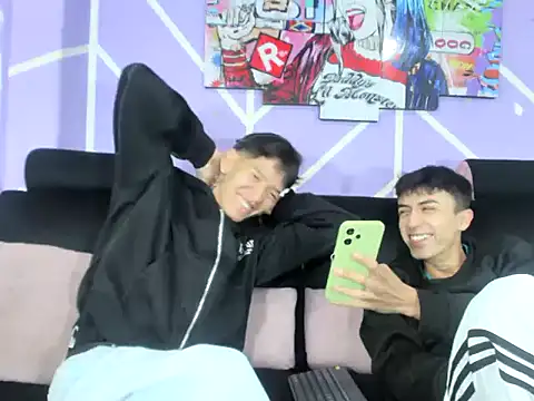 heyy noah11 online show from 04-12-26, 01:38