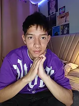 Snapshot of heyy_noah11 chatting on 07-14-26, 12:24 heyy noah11 online show from 07-14-26, 12:24