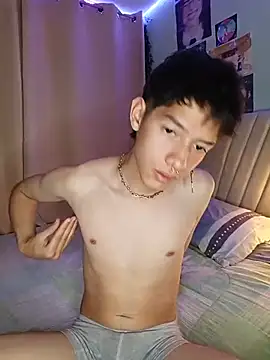 Snapshot of heyy_noah11 chatting on 07-14-26, 02:05 heyy noah11 online show from 07-14-26, 02:05