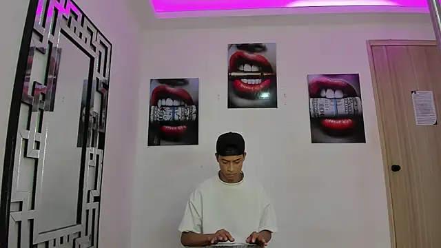 EMPIRE BOYS1 online show from 12-01-25, 07:30