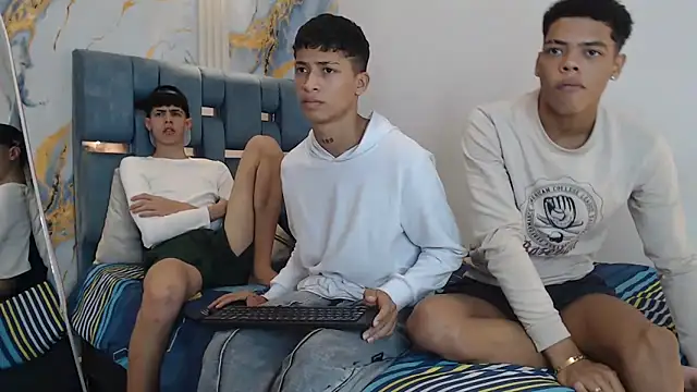 EMPIRE BOYS1 online show from 02-19-26, 07:32