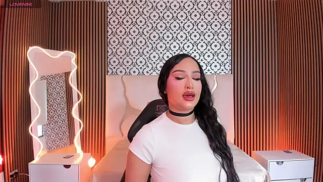 BEELLA TAY1 online show from 04-19-26, 11:31