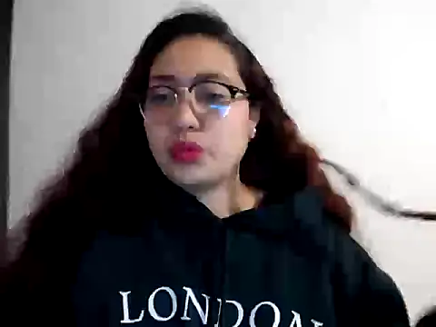 I AM ISABELLA online show from 10-17-25, 04:37