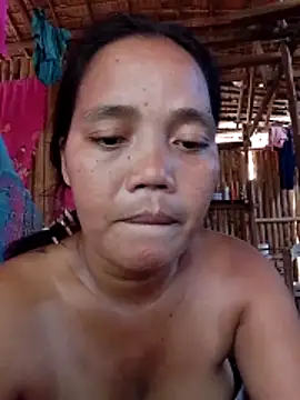 Snapshot of sweet_lara33 chatting on 11-10-25, 06:01 sweet lara33 online show from 11-10-25, 06:01