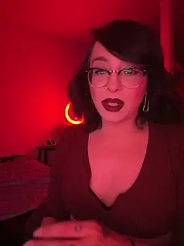 MiniMonroe online show from 11-23-25, 06:24