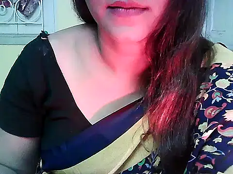 Snapshot of Model_Srinika chatting on 10-26-25, 10:10 Model Srinika online show from 10-26-25, 10:10